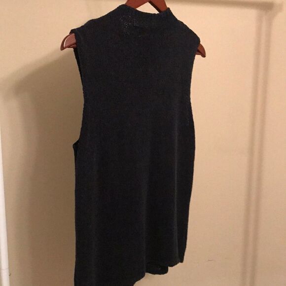 LIz Claiborne Navy Sleeveless Sweater - Size XL - Picture 8 of 8